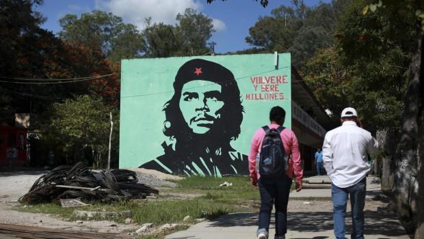 Normal de Ayotzinapa abre inscripciones a una nueva generación