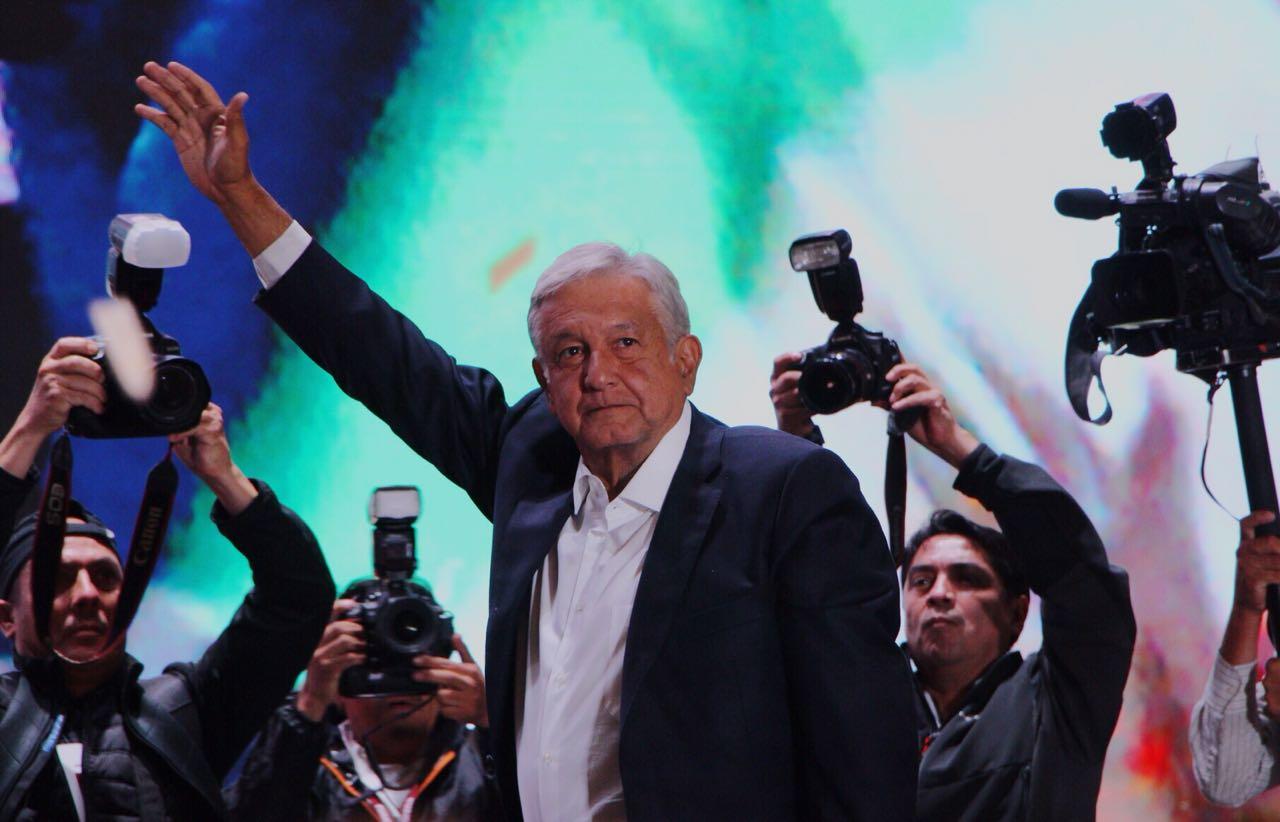No les fallaré, quiero pasar a la historia como un buen presidente: López Obrador
