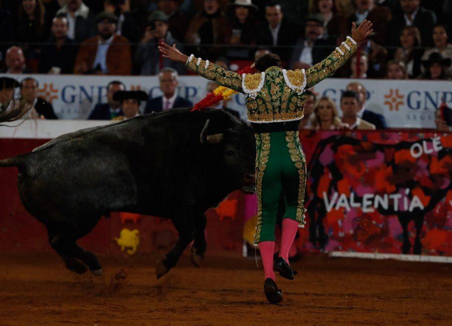 Un juez ordena suspensión definitiva a las corridas de toros en la Plaza México; el recinto diferirá actividades programadas