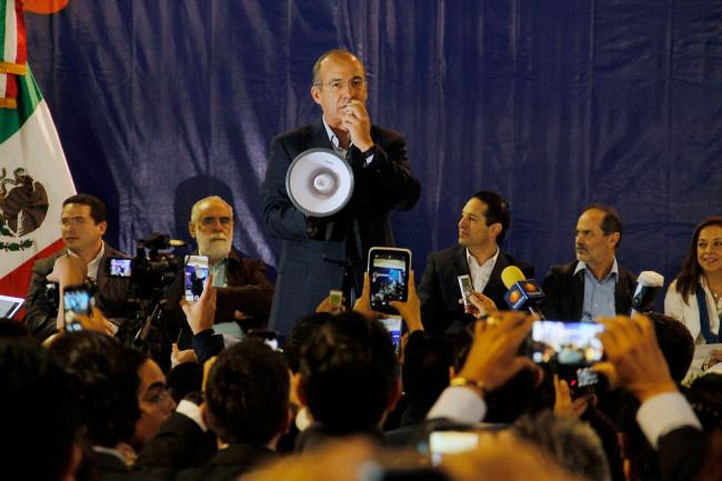 El expresidente Calderón y Gustavo Madero se reencuentran en Querétaro