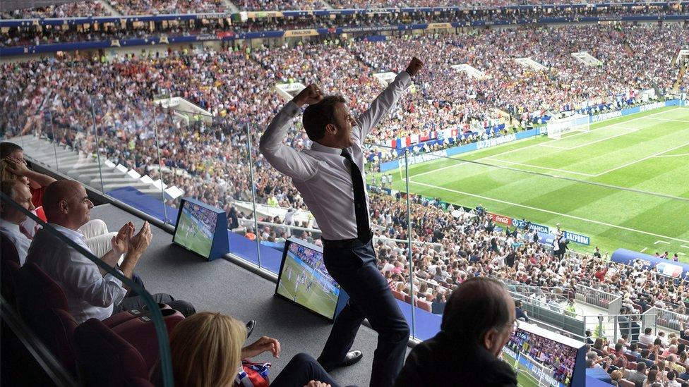Las llamativas imágenes de Macron celebrando la victoria de Francia y otros destacados momentos de la final