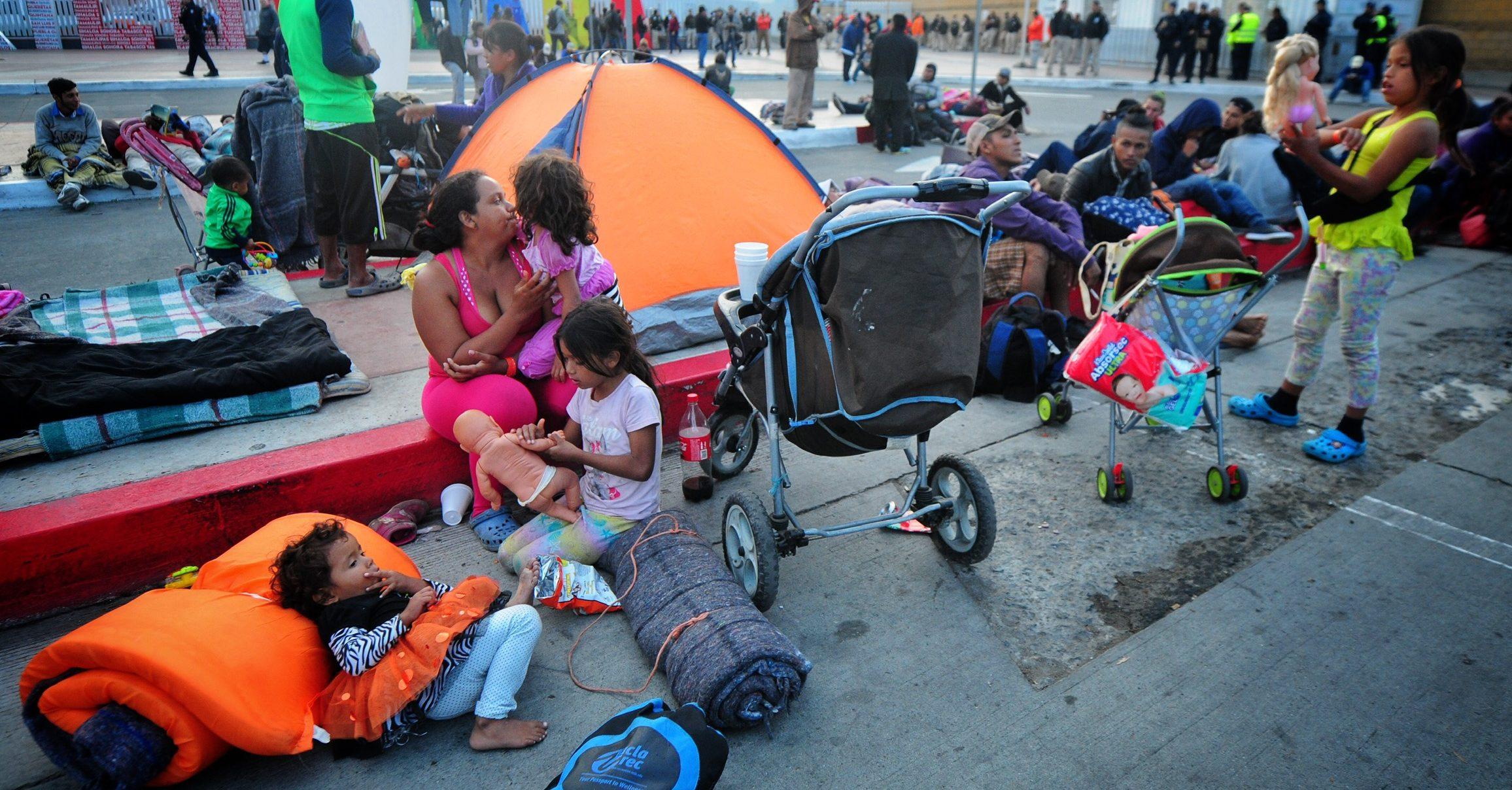 Mujeres de la caravana migrante, en huelga de hambre para exigir visas humanitarias