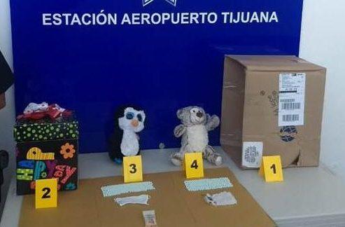 Hallan en muñecos de peluche 600 pastillas de fentanilo, droga que alarma en México