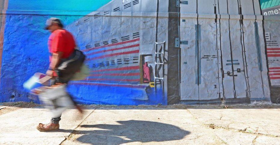 Habitantes de Guerrero migran a EU para huir de la violencia del narco y pedir asilo