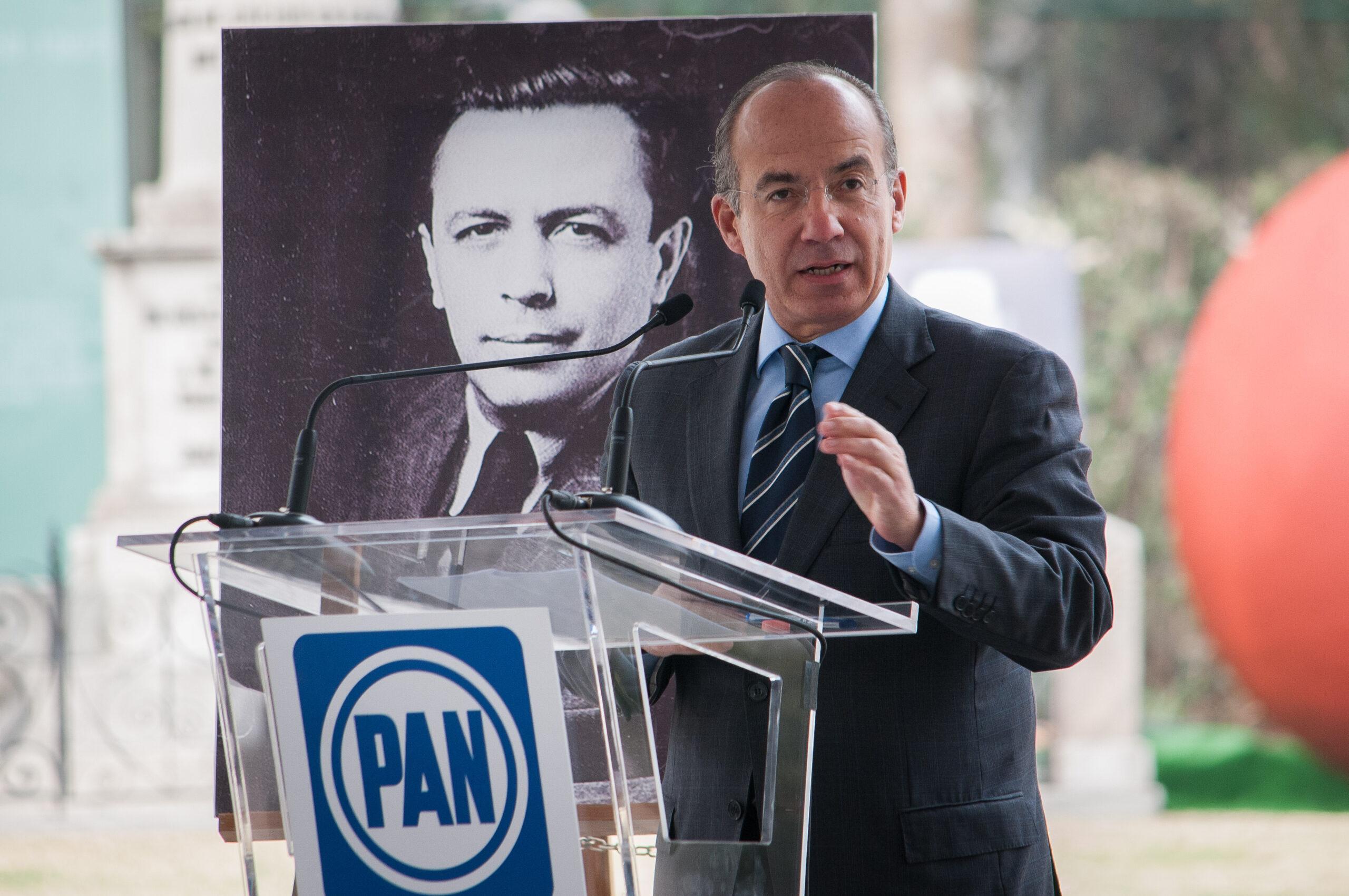 El expresidente Calderón equipara el discurso de Trump con el de Hitler