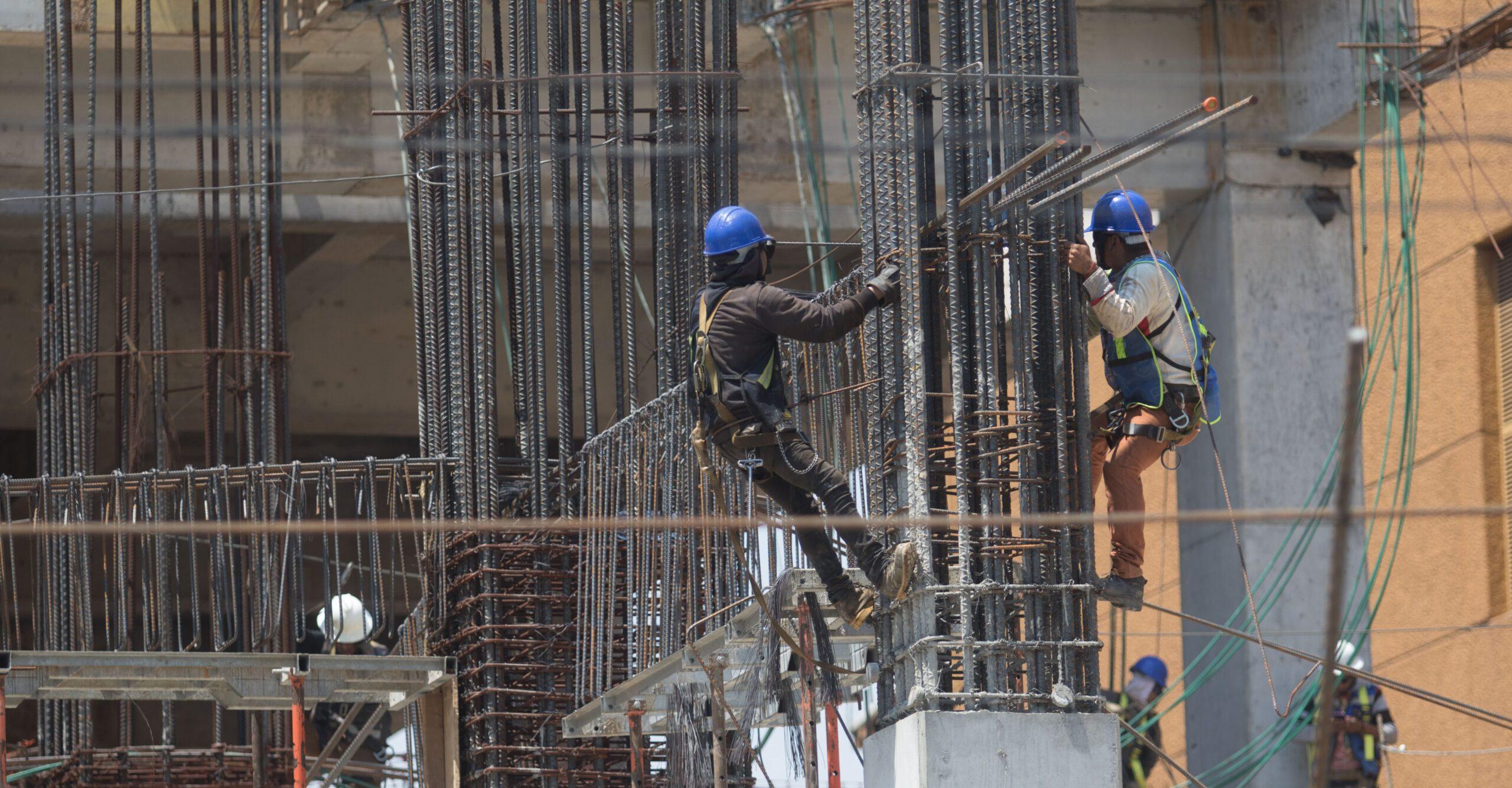 Cae la producción industrial en México; minería y construcción las más afectadas