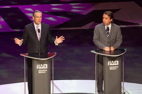 Televisa y TV Azteca influyen sobre política mexicana: EU