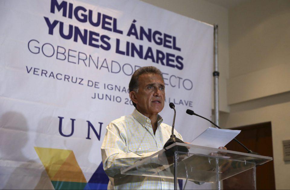 Yunes pide a Peña actuar para evitar que Duarte haga nombramientos a modo y dañe a Veracruz