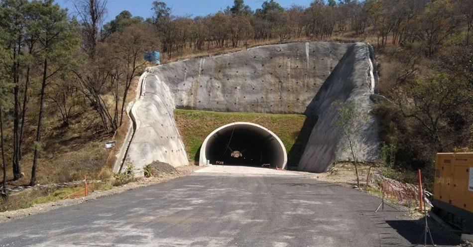 A un año de inaugurados, túneles de Libramiento Sur de Morelia tienen grietas