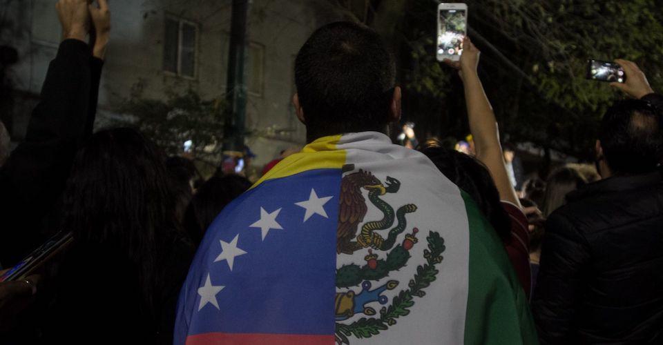Inician en México pláticas para buscar salida a crisis política en Venezuela