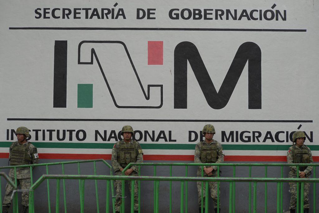 ‘Ni Calderón nos impidió entrar a estaciones migratorias’, critican ONG a gobierno de AMLO