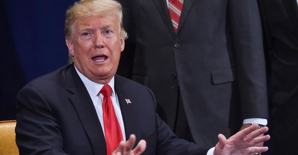 Trump llama criminales a migrantes y agradece a México por enviar policías a contener la caravana