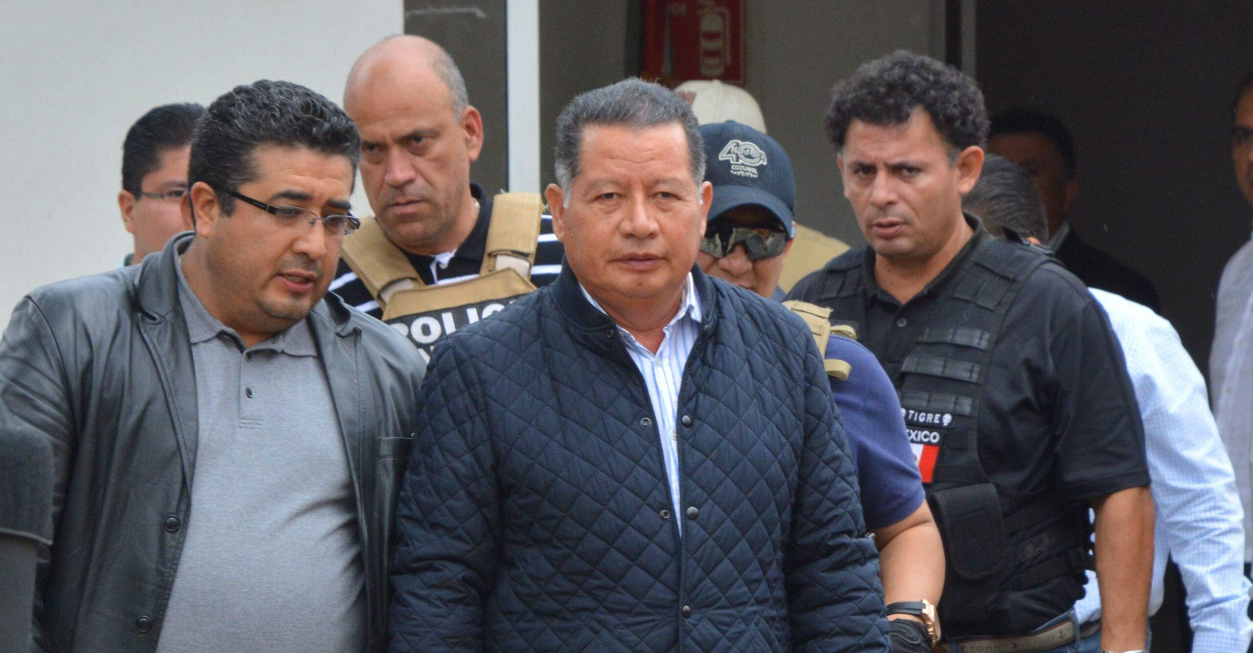 Trasladan a Flavino Ríos del penal de Pacho Viejo a un hospital de Xalapa