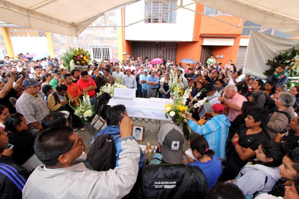 Van 9 muertos por el enfrentamiento en Nochixtlán; pobladores liberan a 2 empleados de TV Azteca