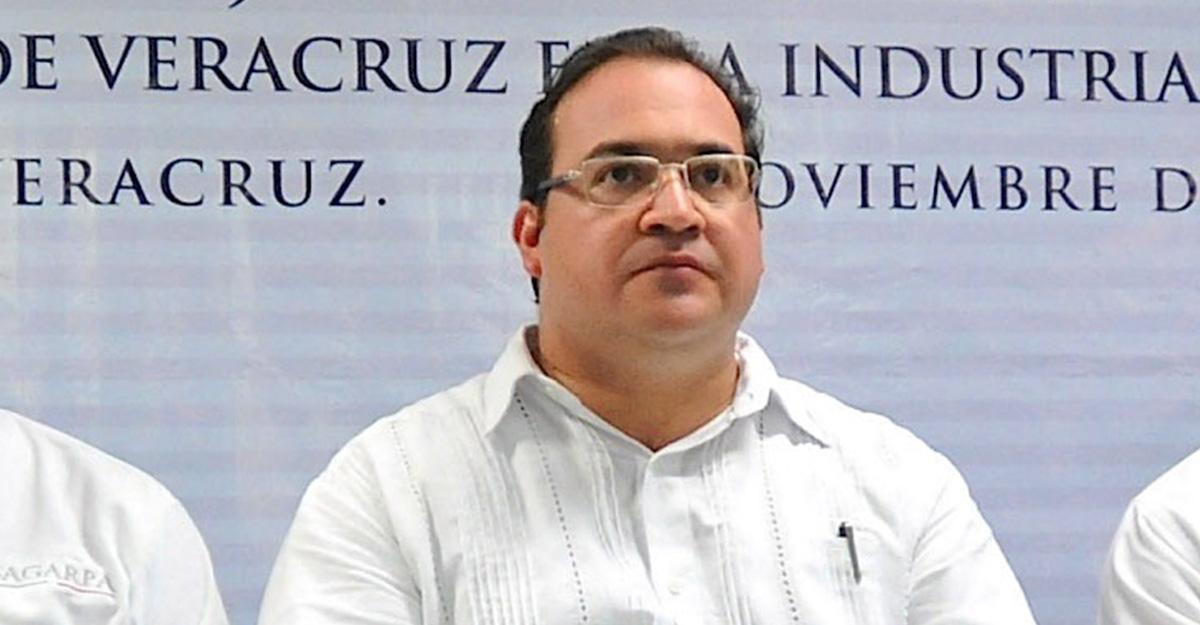 Empresas fantasma de Veracruz aparecen en lista de adeudos pendientes de Duarte