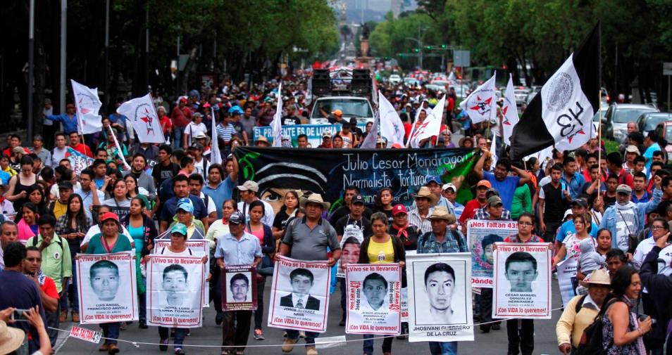 Videos perdidos, cero sentencias, peritaje sin fecha: los pendientes del caso Ayotzinapa