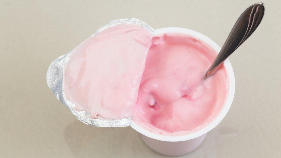 ¿Saludable? El yogur contiene mucho más azúcar de lo que crees