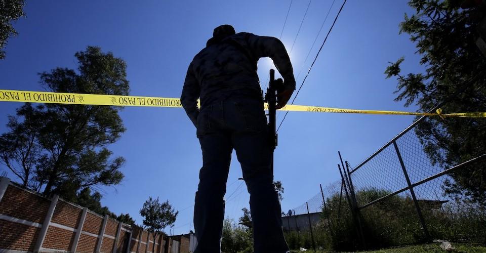 Hallan los restos de al menos 50 personas en fosa clandestina en Jalisco