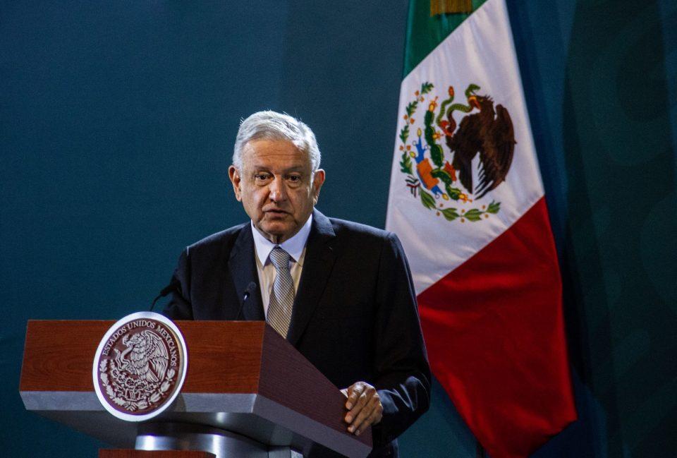 Viaje a EU es para ayudar a México, no por cuestiones político electorales: AMLO