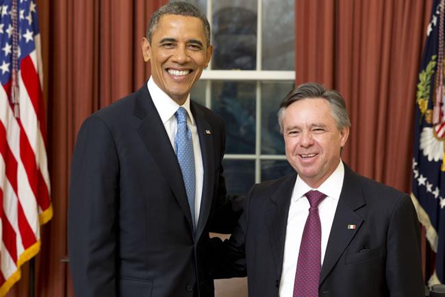 Obama recibe a Medina Mora como nuevo Embajador