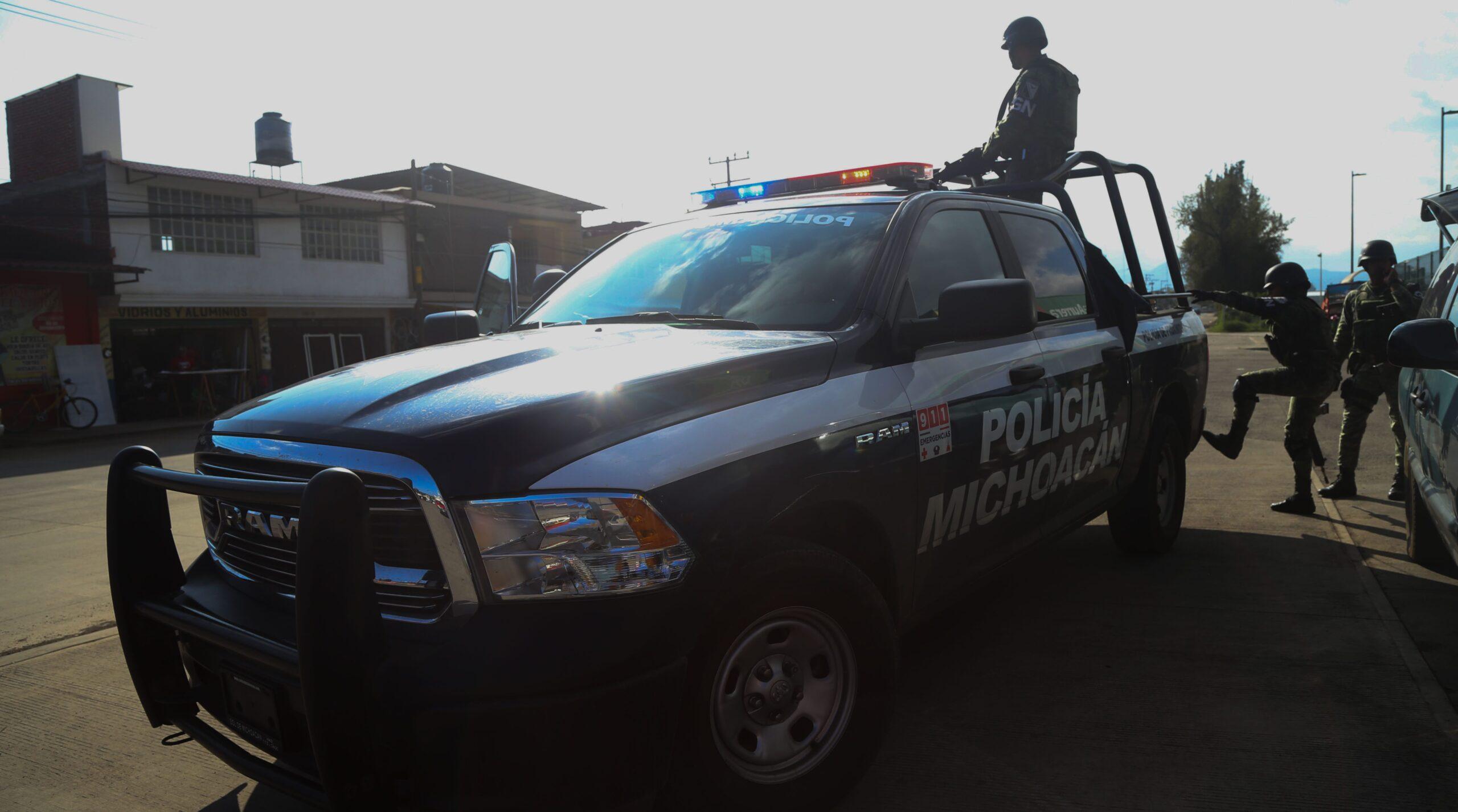 Asesinan a 13 policías estatales y hieren a 3 en emboscada en Aguililla, Michoacán