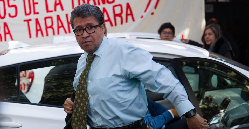 AMLO hace todo, está muy activo, pero su gabinete no lo acompaña: Monreal