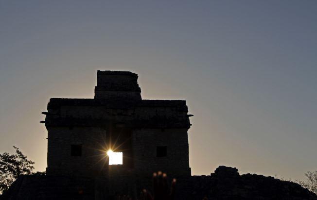 ¿Una nueva ciudad maya? Un joven canadiense dice haberla descubierto gracias a las estrellas