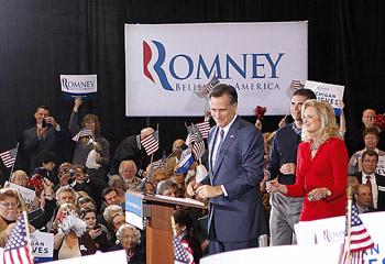 Gana Romney primarias en Michigan y Arizona