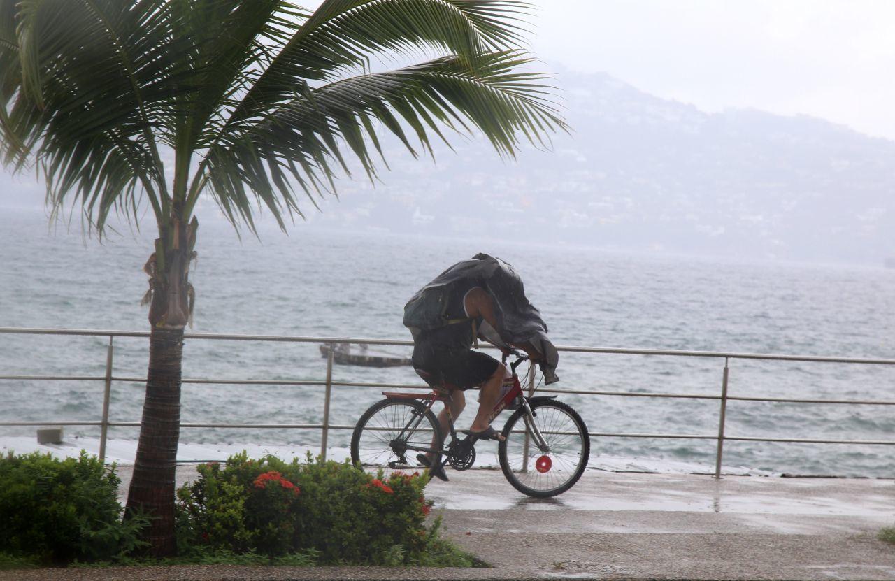 El huracán ‘Eta’ se fortalece en el Caribe y pronto aumentará de categoría