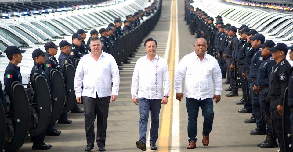Datos contradictorios y opacos tras renta de patrullas a 1.3 millones, cada una, en Veracruz