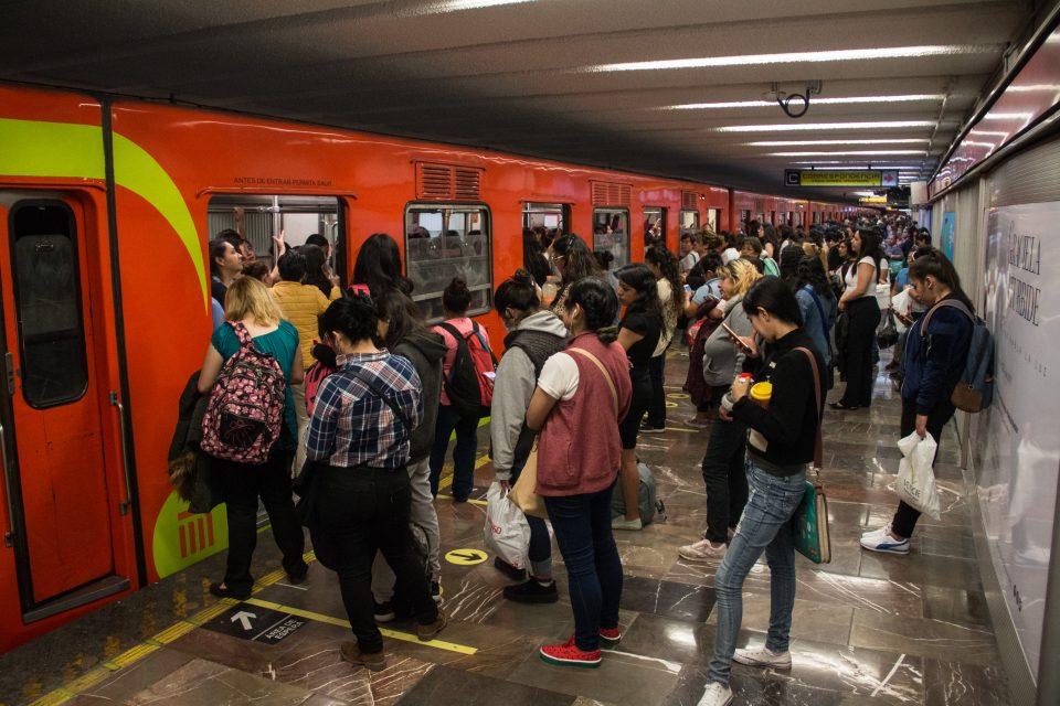 CDMX analiza ampliar el horario del Metro los fines de semana o solo el viernes