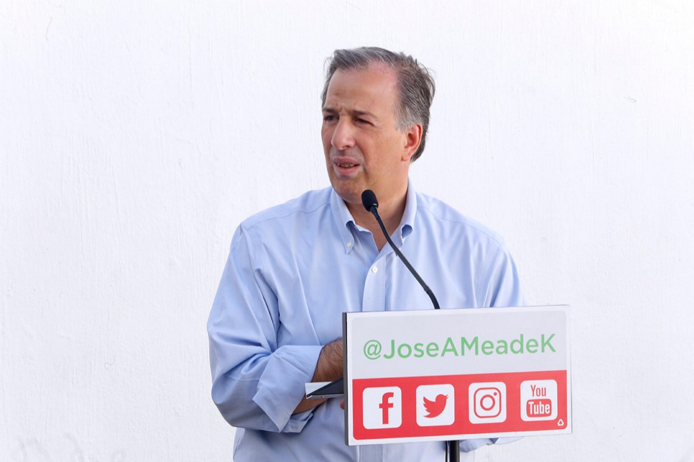 Tras revocación del TEPJF Meade convoca a debate; AMLO dice que no participará