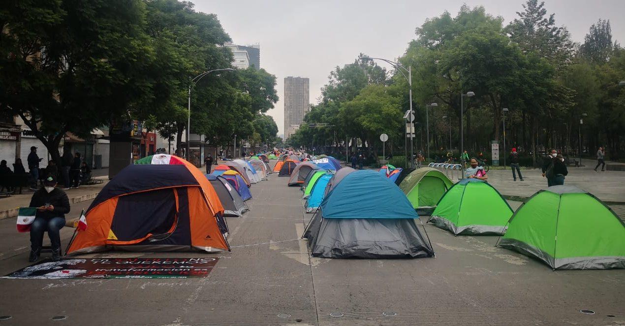 Así amaneció el campamento de Frena en Avenida Juárez