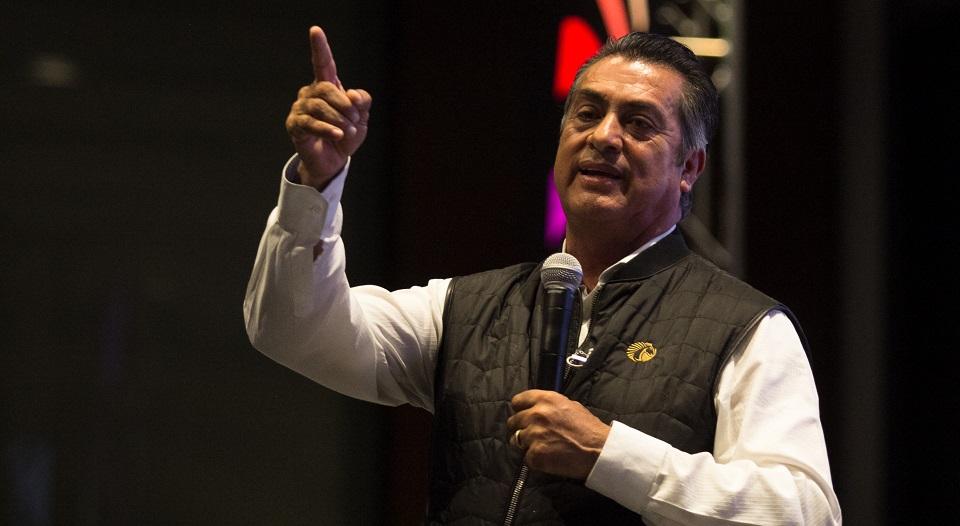 El Bronco solicita su registro ante el INE, pese a que le detectaron cientos de firmas simuladas