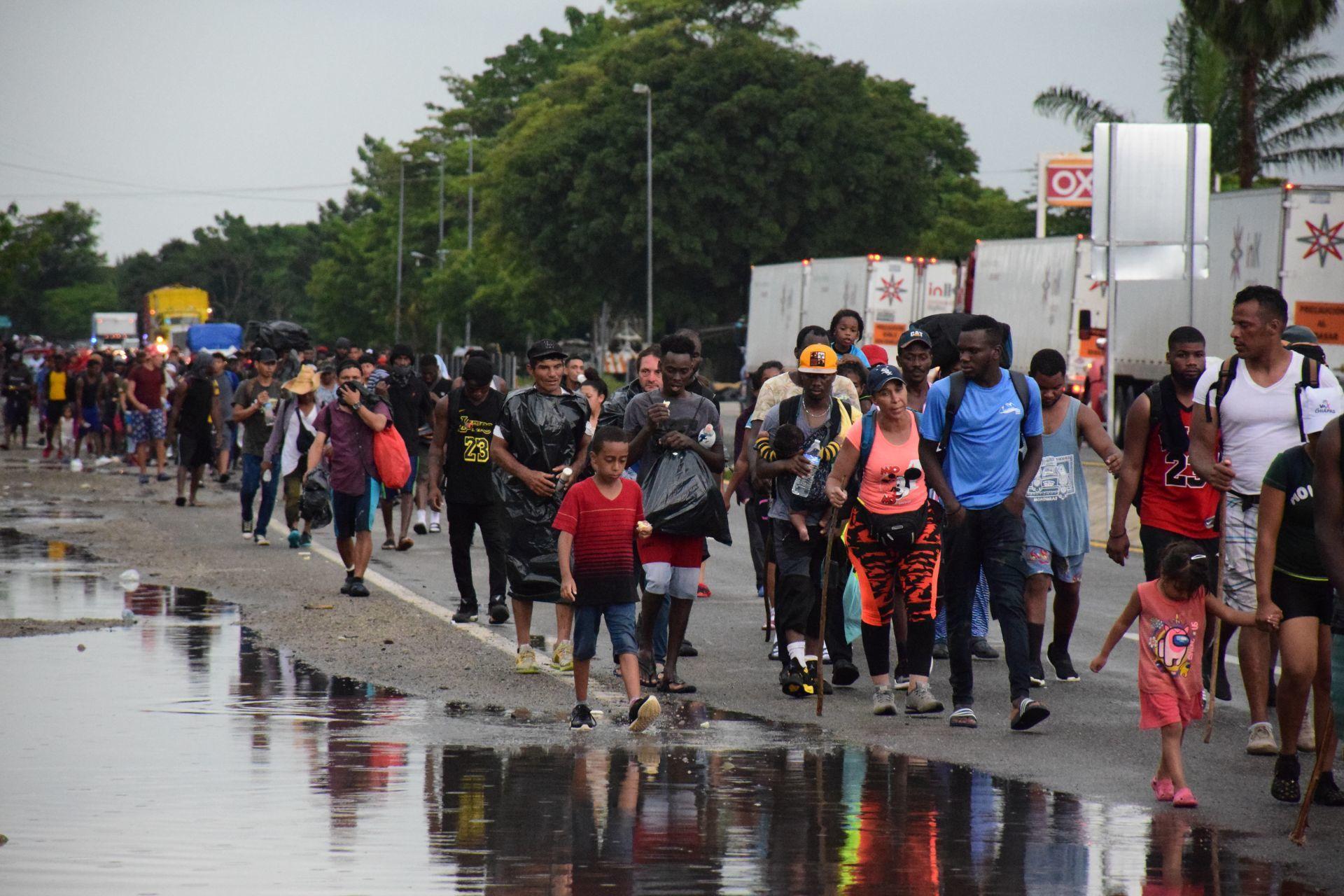 Otro operativo agrede y amenaza a migrantes, activistas y periodistas en Mapastepec, Chiapas