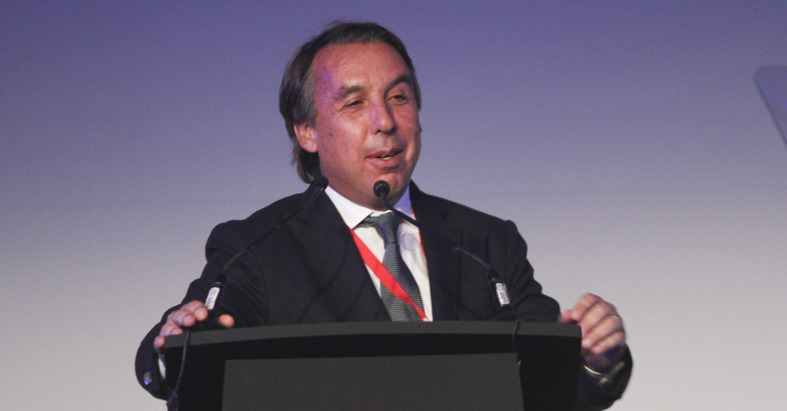 Emilio Azcárraga Jean deja la dirección general de Televisa, después de 20 años
