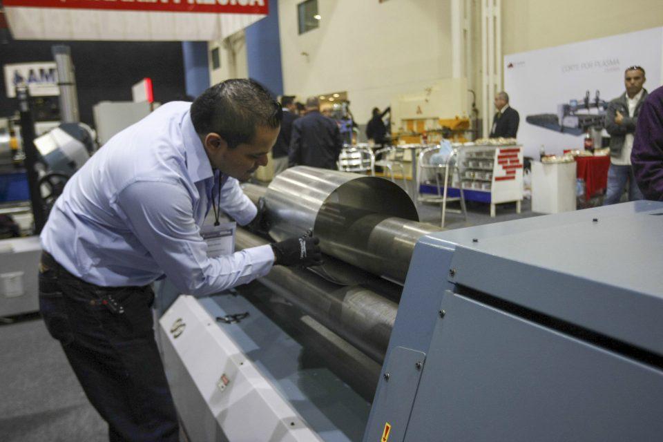 #SemáforoEconómico: Avanza indicador de valor agregado a exportación manufacturera, pero sigue debajo de la meta