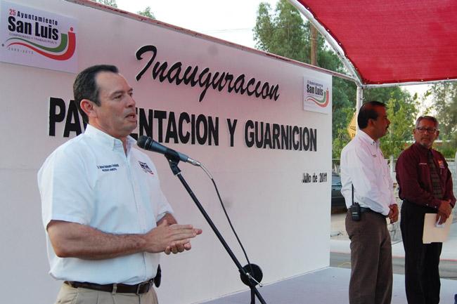 Manuel Baldenebro, el alcalde “orgulloso” de matar 16 mil perros
