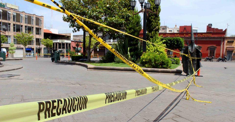 San Luis Potosí vuelve al semáforo rojo, ante repunte de casos y muertes por COVID