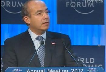 Calderón recibe Premio al Estadista Global en Davos