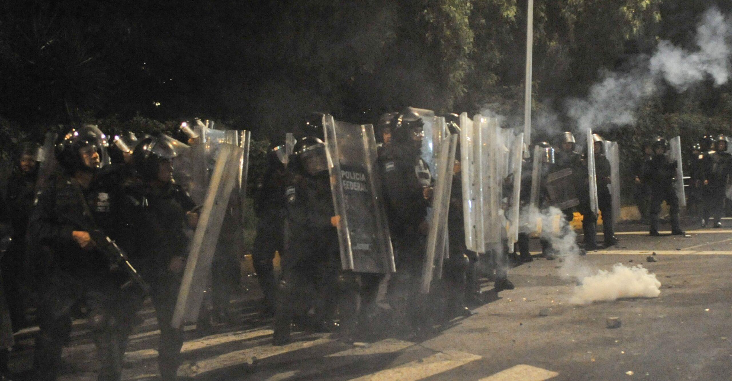 Grupo ajeno a San Juan Ixhuatepec fue el que atacó a policías durante el bloqueo: Policía Federal