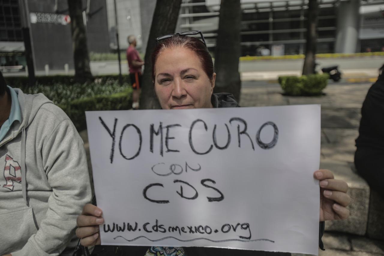 Los datos falsos sobre COVID que difundieron manifestantes sin cubrebocas en CDMX