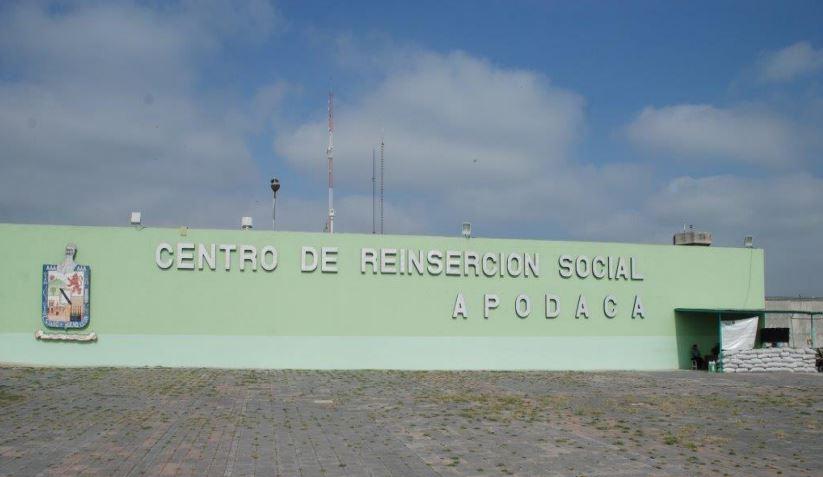 Despiden a 3 funcionarios del penal de Apodaca por el caso de abusos registrados en esa cárcel