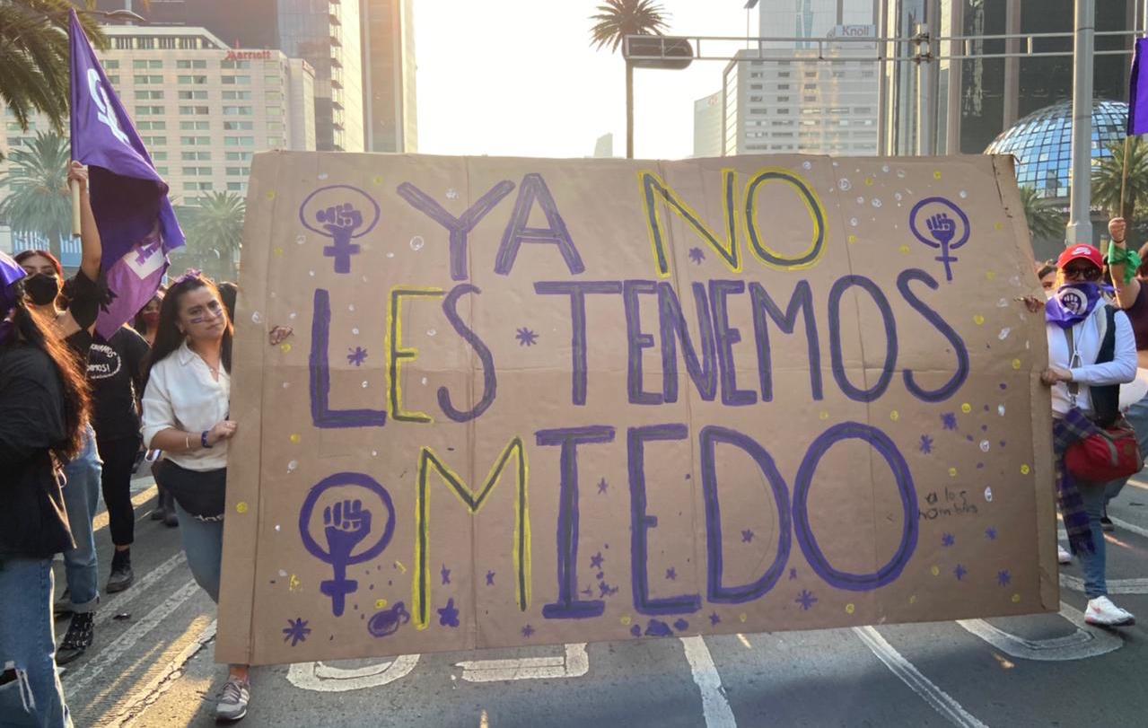 #25N: Con tendederos y marchas, mujeres protestan contra la violencia en México