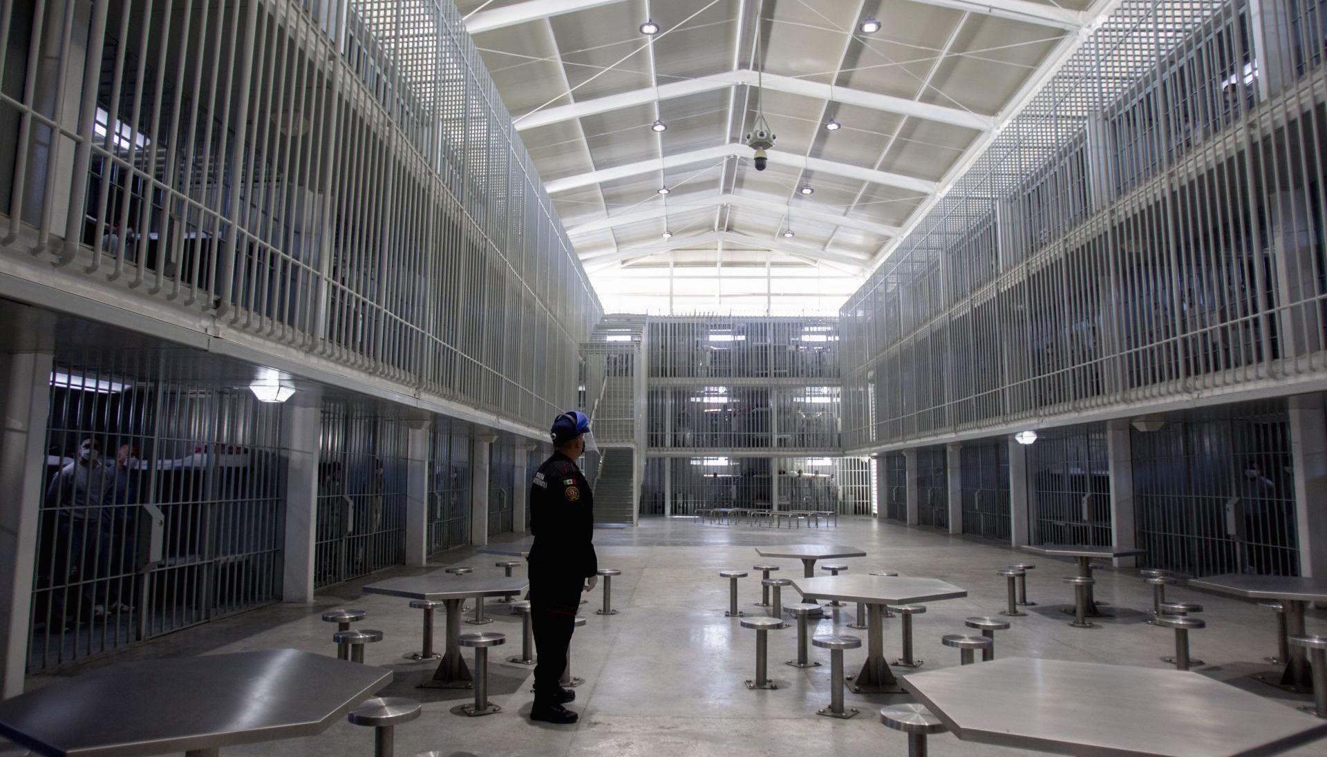 Población en cárceles llega a su nivel más alto en los últimos cinco años; regresa el hacinamiento