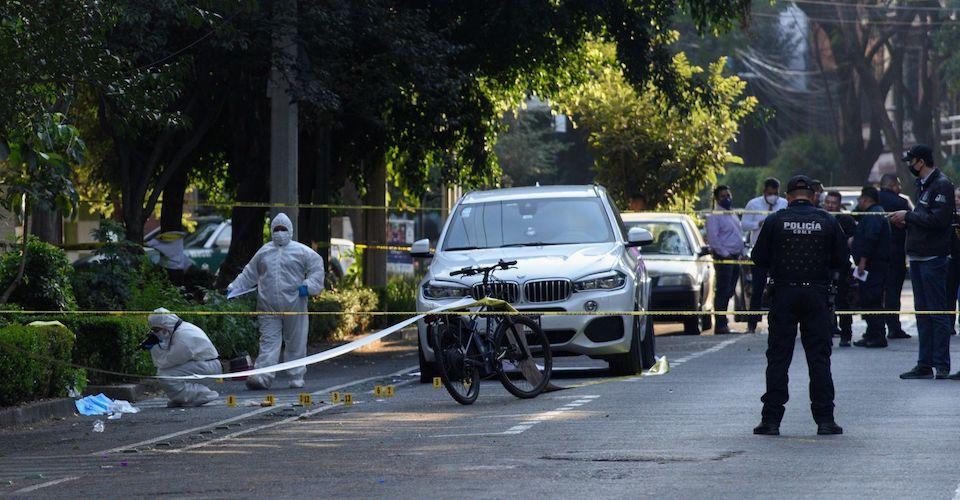 Ataque a balazos en la Nápoles deja dos muertos, entre ellos un policía de CDMX