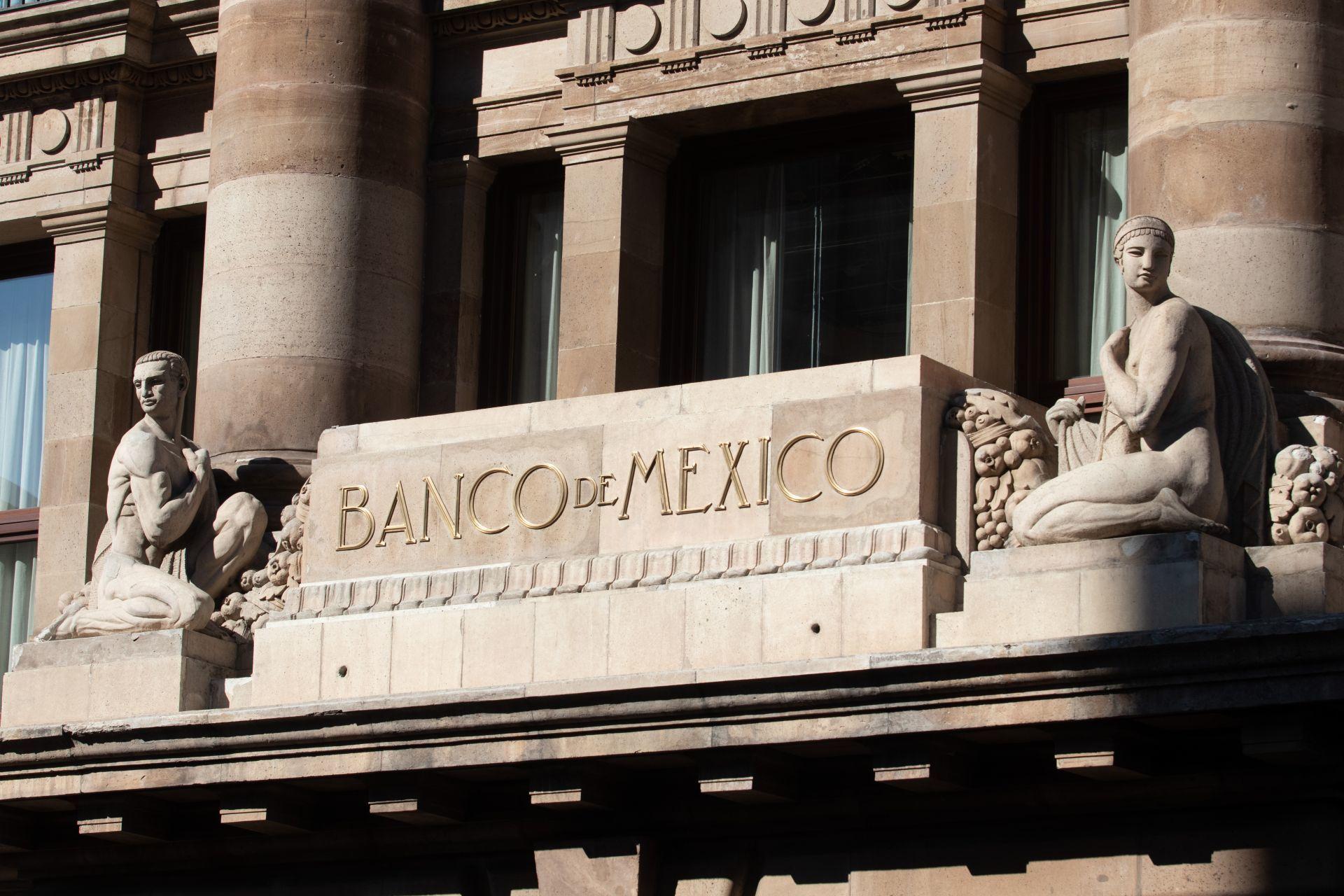 Banxico recorta el crecimiento económico de México para 2023; prevé más inflación y menor creación de empleos