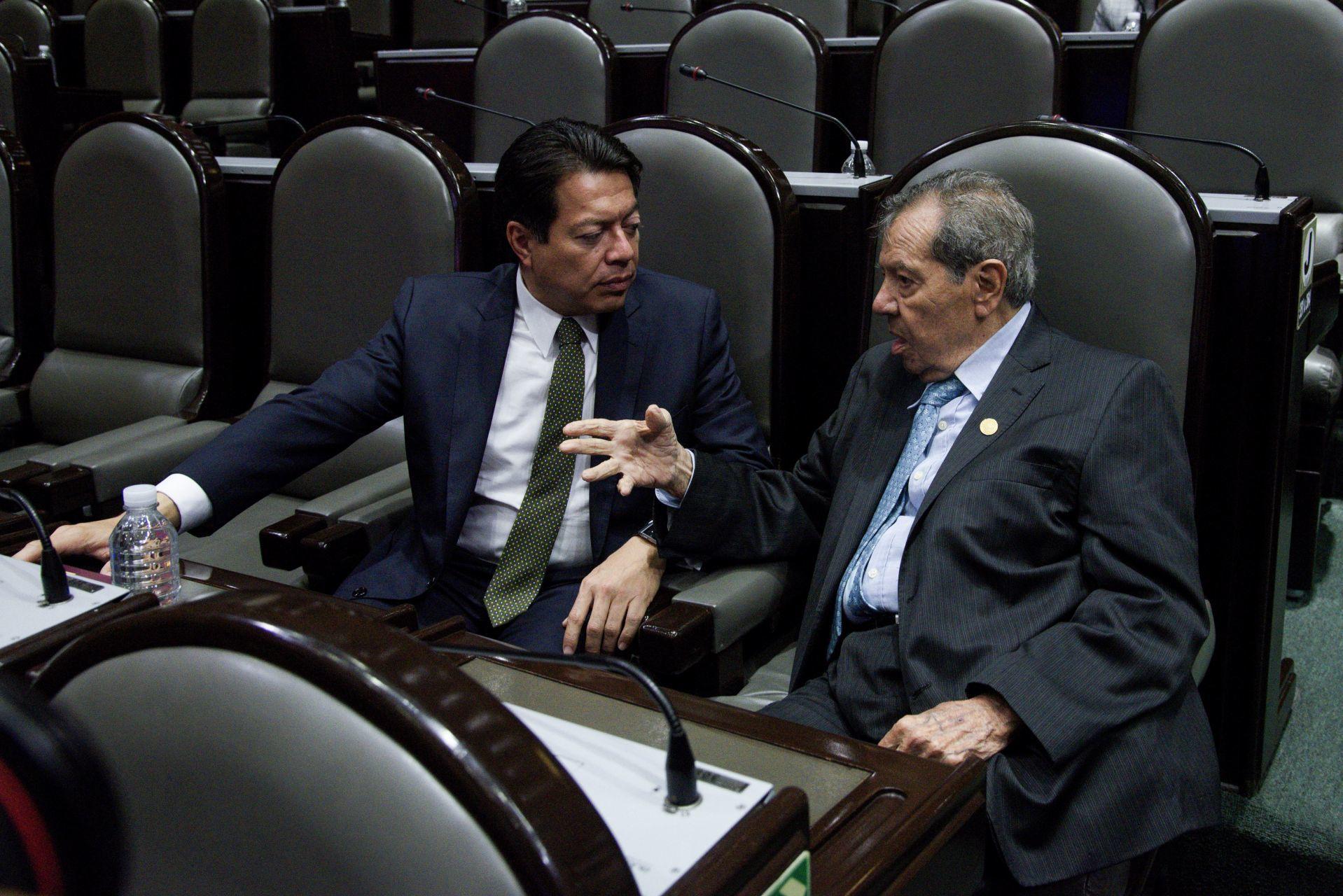 “Ya se decidió al vencedor”: Diputados piden a Mario Delgado aceptar triunfo de Muñoz Ledo