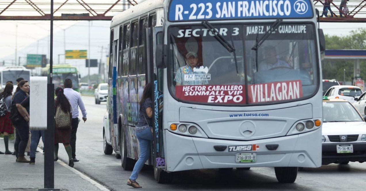 Nuevo León reduce horarios de transporte público para evitar contagios de COVID-19