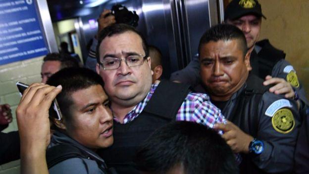 México: cómo los gobernadores amasaron tanto poder y por qué logran evadir a la justicia